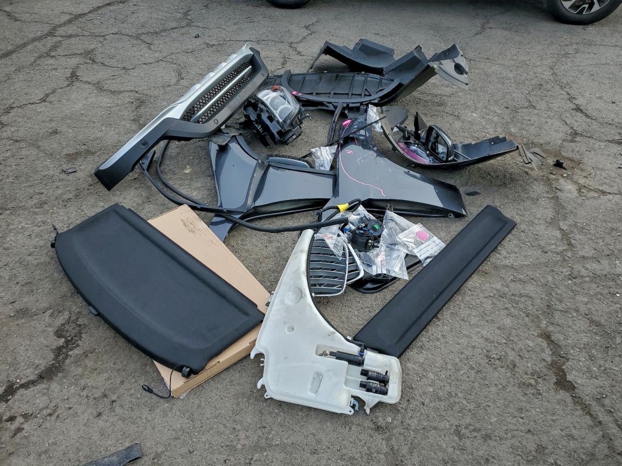 Фото: WBAVL1C50FVY35521