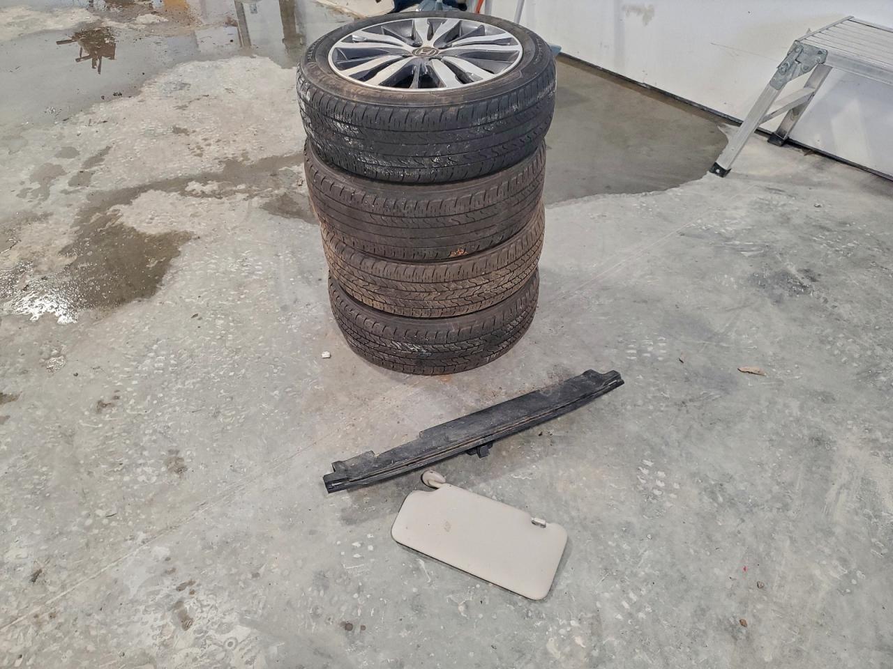 2015 Honda Fit Ex VIN: 3HGGK5H88FM100452 Lot: 96082115