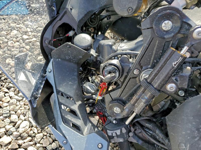 2025 KAWASAKI ZX1002 M  