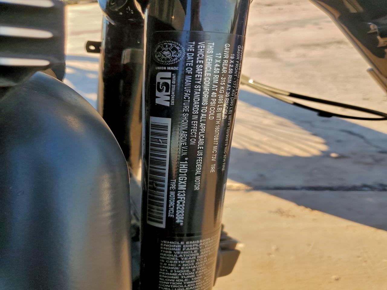 2015 Harley-Davidson Fxdb Dyna Street Bob VIN: 1HD1GXM13FC328384 Lot: 95906005