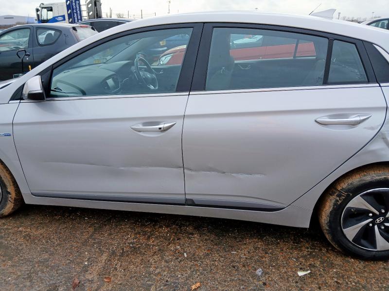 2019 HYUNDAI IONIQ 1.6 GDI HYBRID PREMIUM 5DR DCT