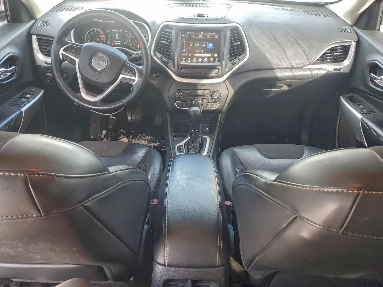 2018 Jeep Cherokee Latitude Plus VIN: 1C4PJLLBXJD519903 Lot: 95508125