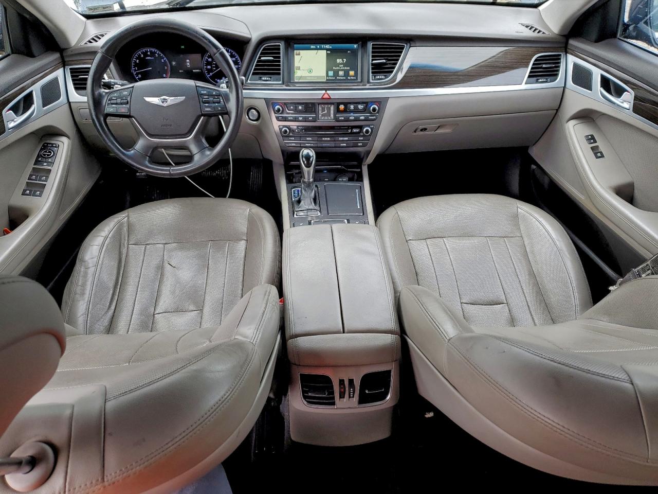 2015 Hyundai Genesis 3.8L VIN: KMHGN4JE6FU044292 Lot: 94778815