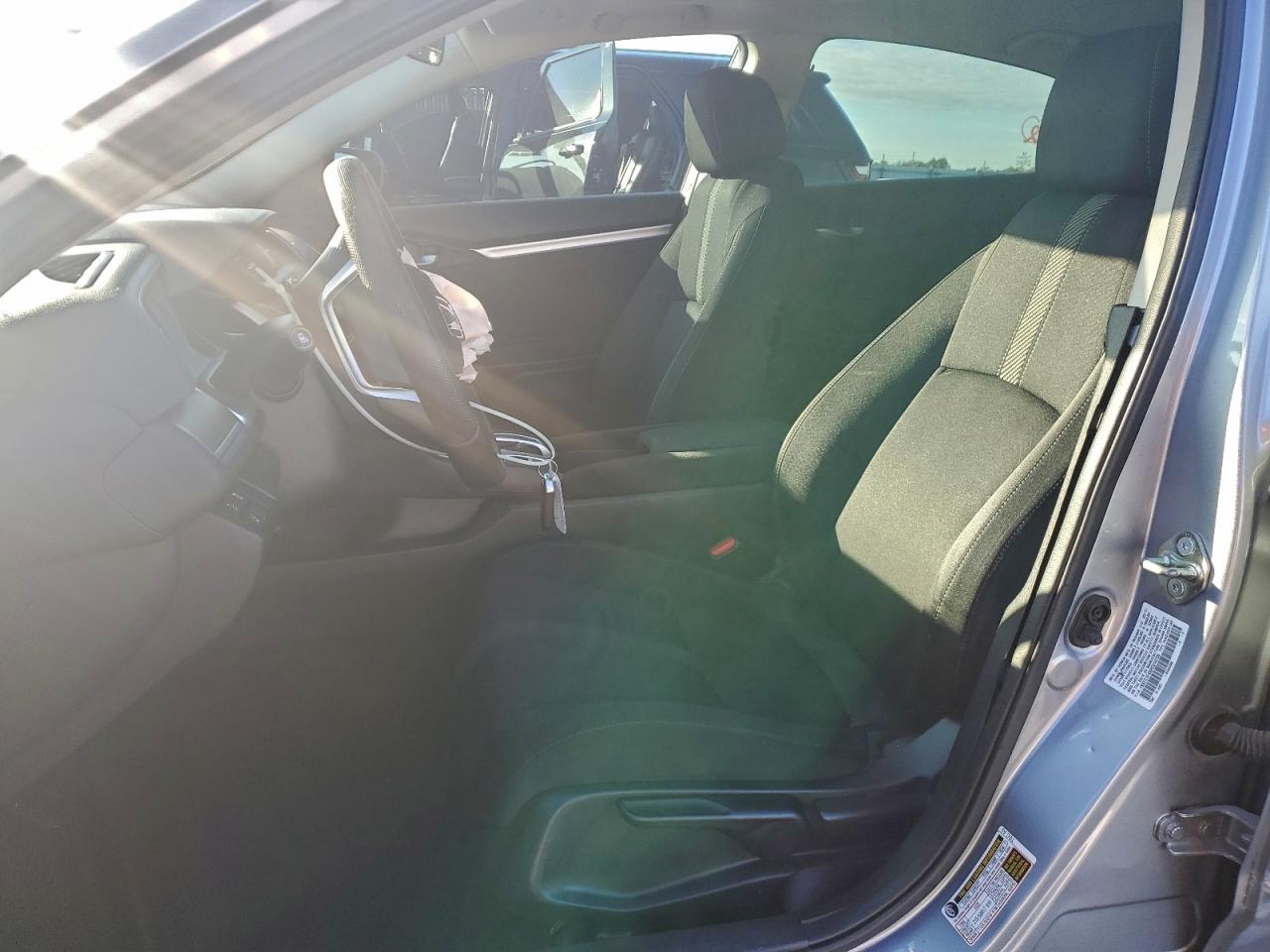 2017 Honda Civic Ex VIN: 19XFC1F4XHE014735 Lot: 96151185