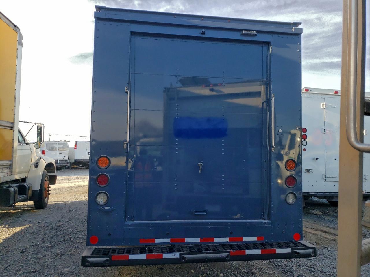 2021 Ford Transit Delivery Truck VIN: 1FDDF6P89MKA41523 Lot: 90461815