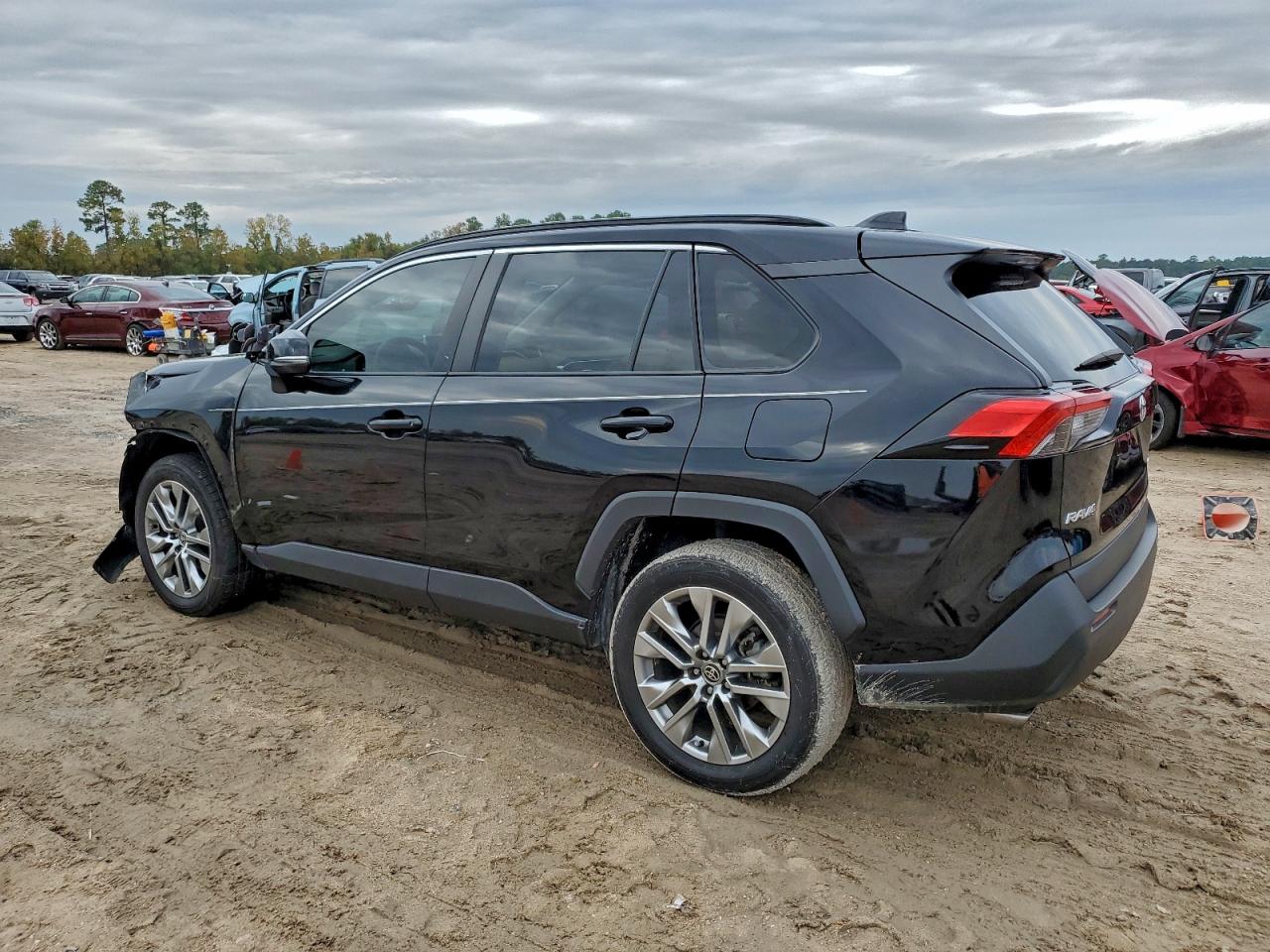 Фото: 2T3C1RFVXPC234087