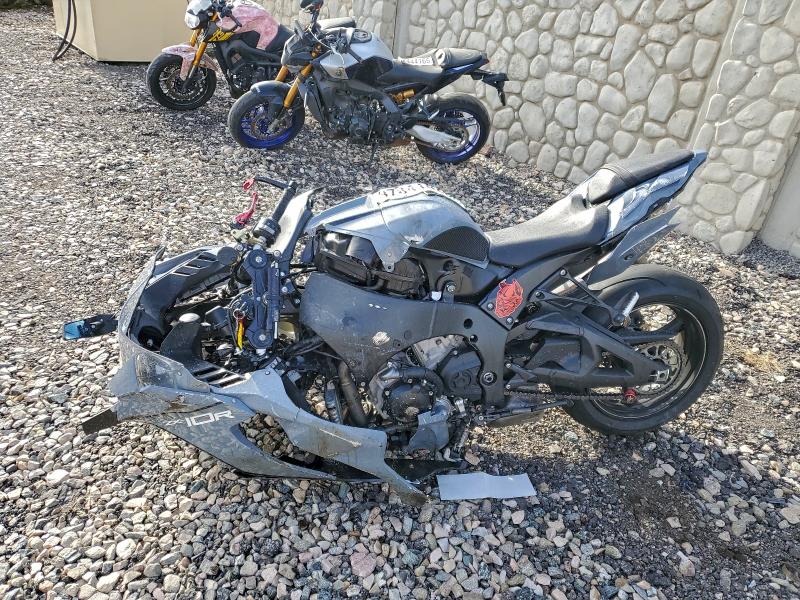 2025 KAWASAKI ZX1002 M  