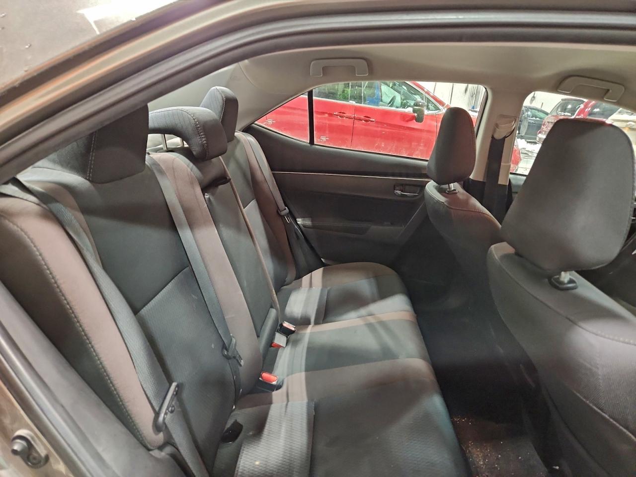 2018 Toyota Corolla L VIN: 2T1BURHE4JC990854 Lot: 94451085