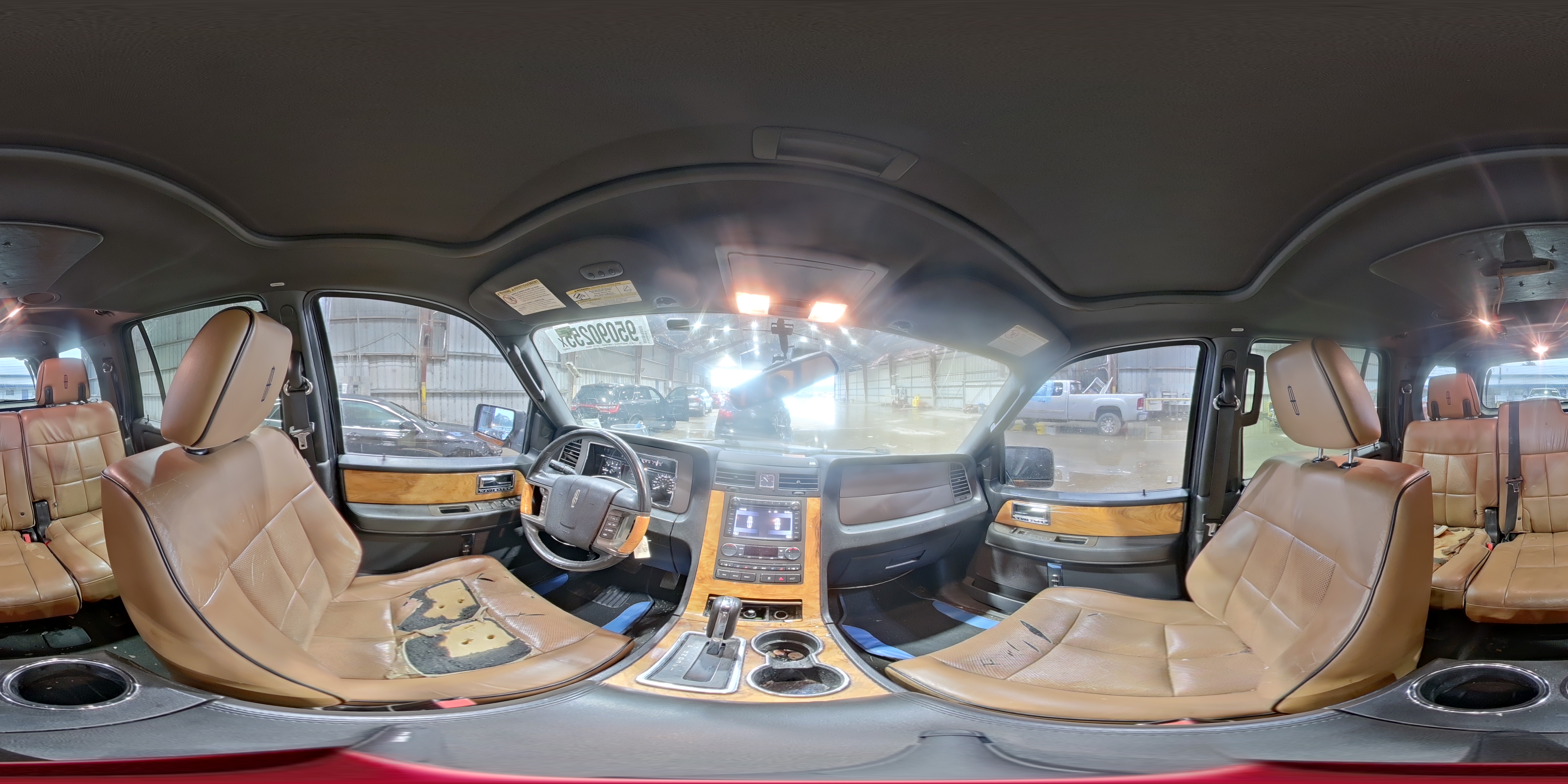 2011 Lincoln Navigator VIN: 5LMJJ2H52BEJ05408 Lot: 95090255