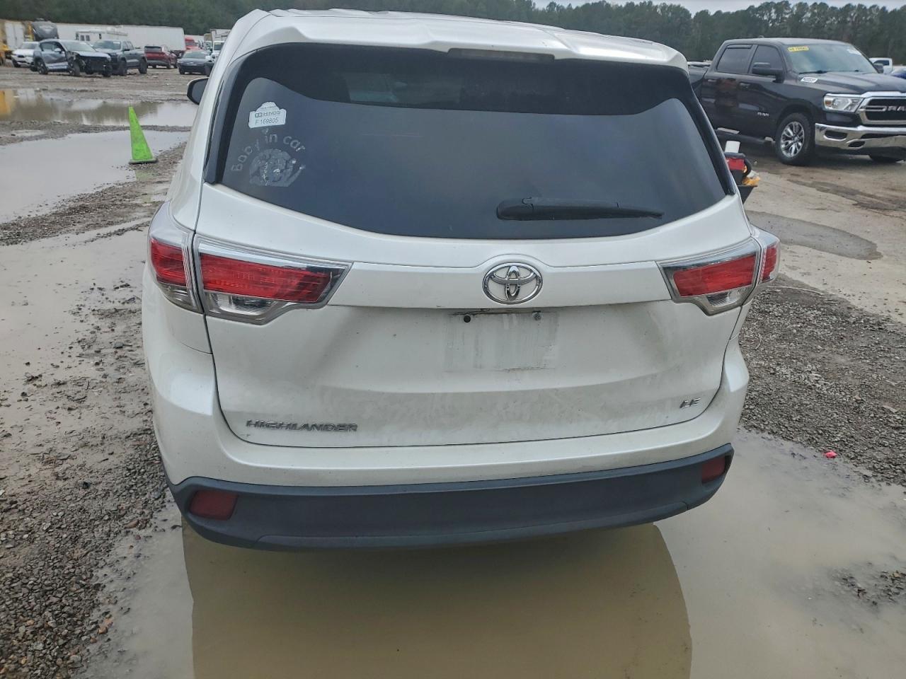 2015 Toyota Highlander Le VIN: 5TDZKRFH0FS111365 Lot: 95277335