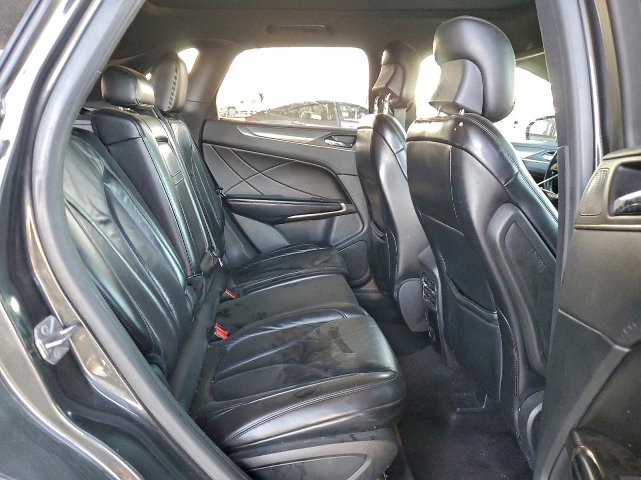 2017 Lincoln Mkc Select VIN: 5LMCJ2C98HUL35701 Lot: 92764675