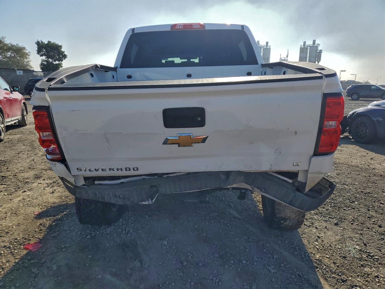 2018 Chevrolet Silverado K1500 Lt VIN: 3GCUKREC5JG268400 Lot: 94560245