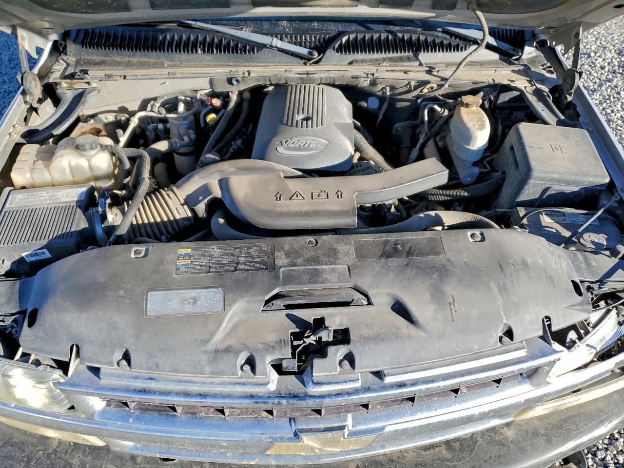 2004 Chevrolet Tahoe K1500 VIN: 1GNEK13Z24J261945 Lot: 93831465