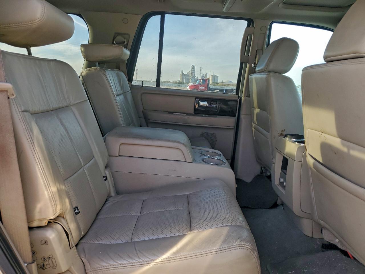 2008 Lincoln Navigator VIN: 5LMFU27568LJ21825 Lot: 96996105