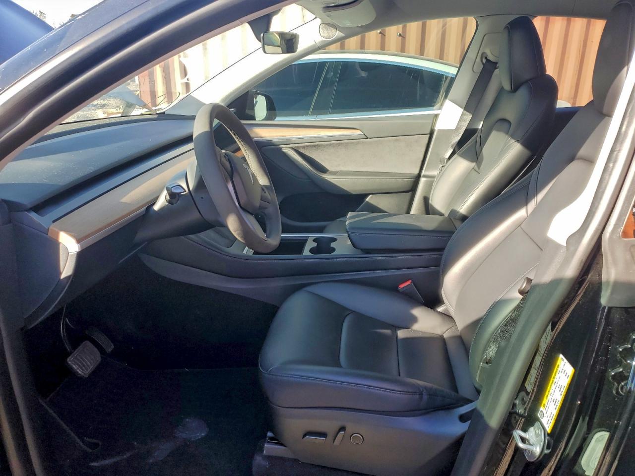 2023 Tesla Model Y VIN: 7SAYGDEE2PA146549 Lot: 95877645