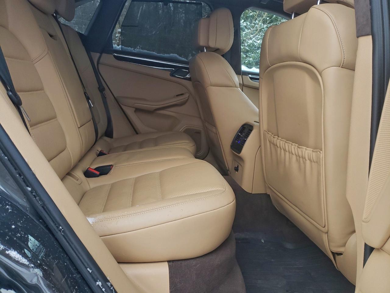 2016 Porsche Macan Turbo VIN: WP1AF2A59GLB92907 Lot: 96710965