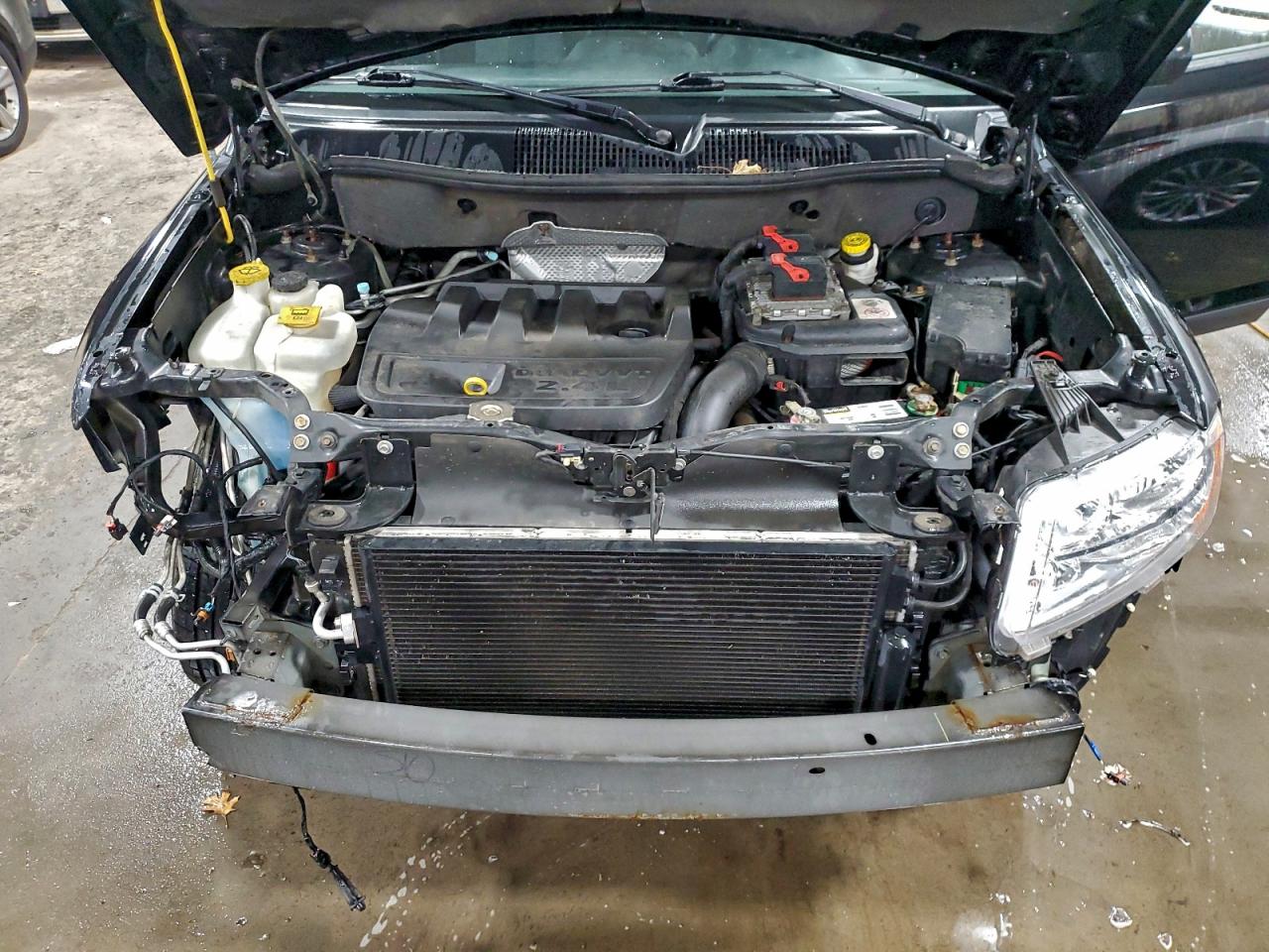 2013 Jeep Compass Latitude VIN: 1C4NJDEB6DD280266 Lot: 98063955