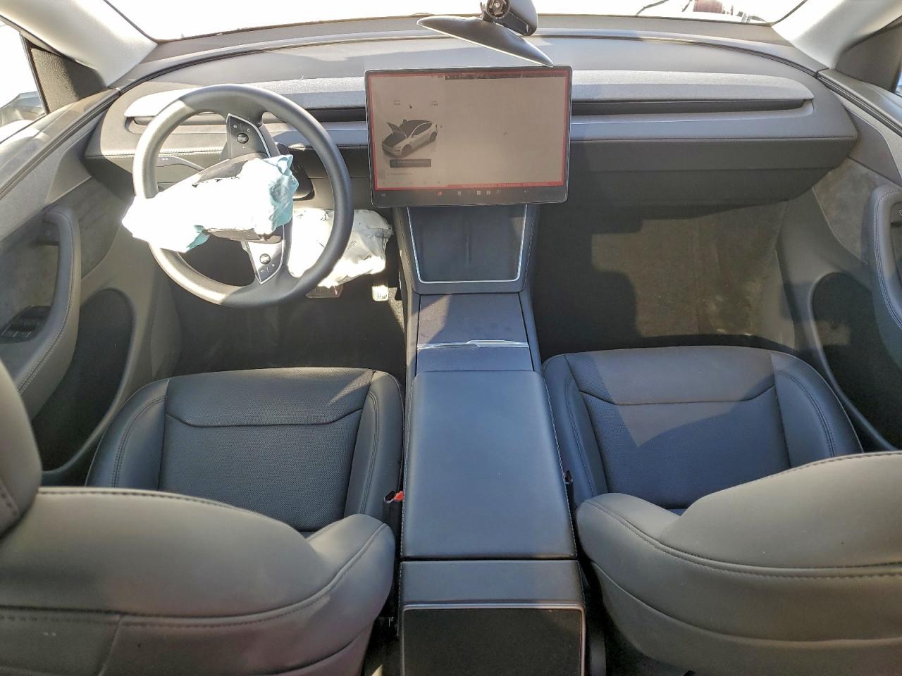 2026 Tesla Model Y VIN: 7SAYGDED5TF378387 Lot: 93856015