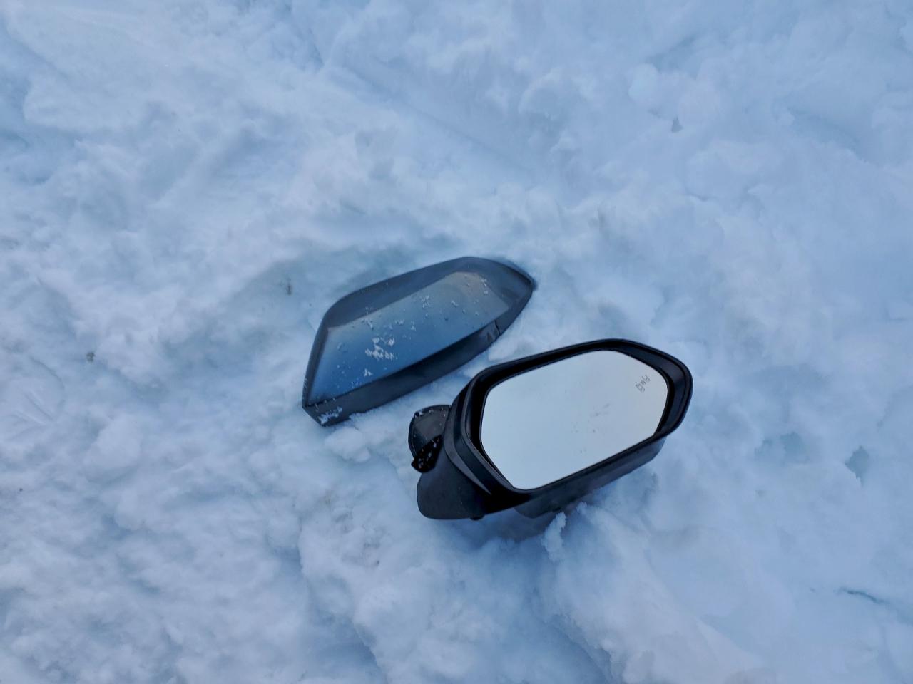 2024 Toyota Corolla Le VIN: JTDBDMHE1RJ008958 Lot: 93730255