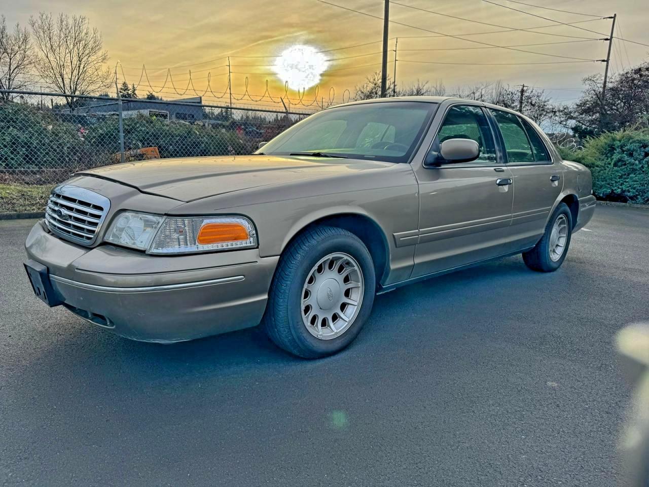 2001 Ford Crown Victoria Lx VIN: 2FAFP74W41X162882 Lot: 97671745