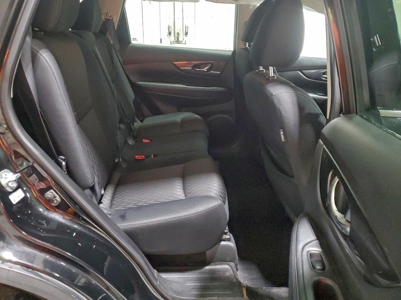 2018 Nissan Rogue S VIN: KNMAT2MV7JP620043 Lot: 94908655