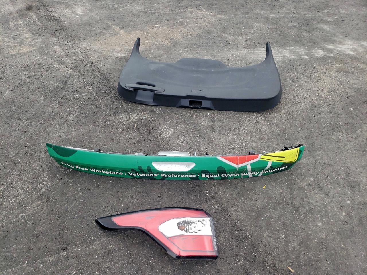 2017 Ford Escape S VIN: 1FMCU0F73HUE75986 Lot: 94661015