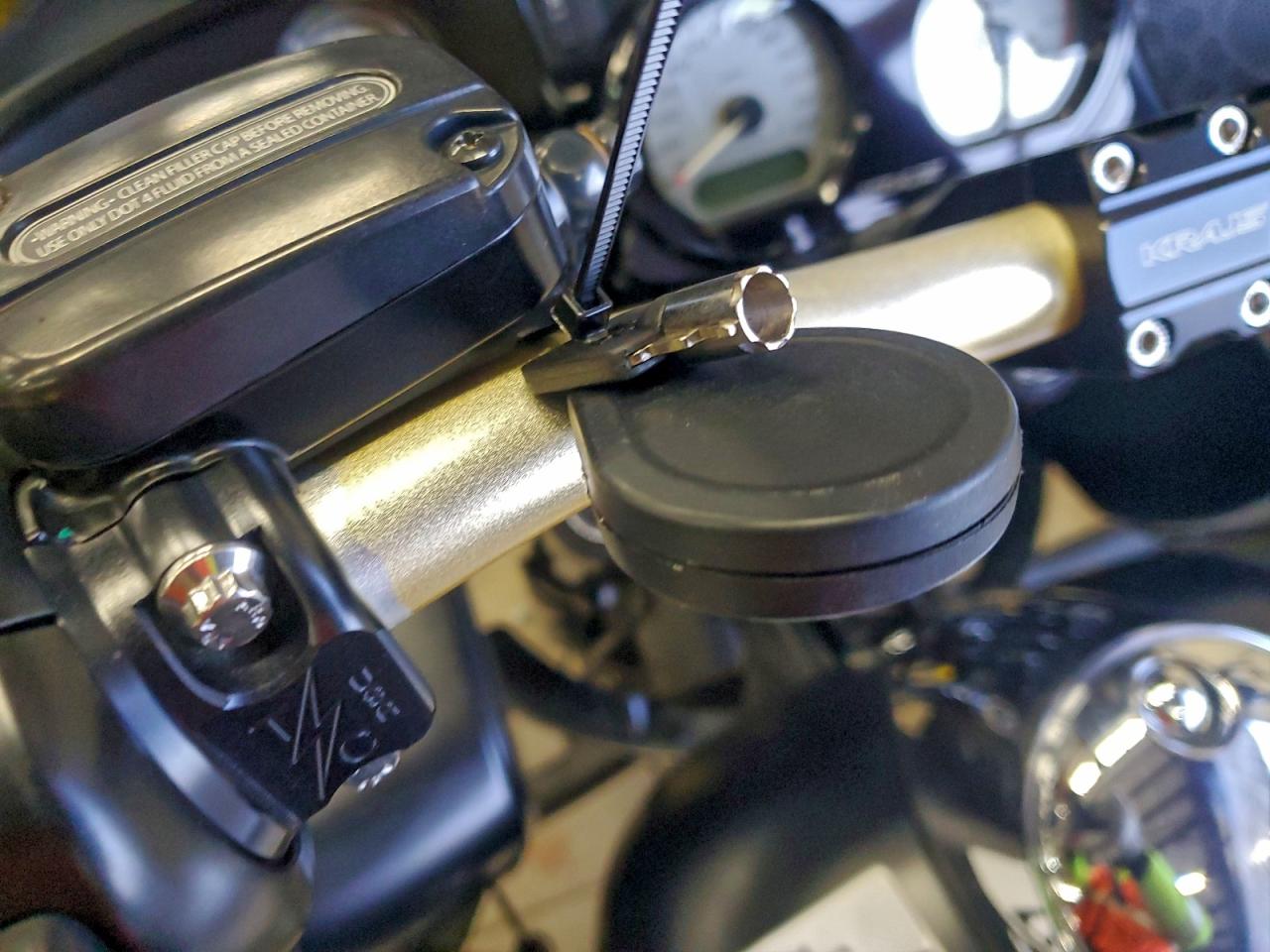 2017 Harley-Davidson Fltrxs Road Glide Special VIN: 1HD1KTC18HB663593 Lot: 96930235