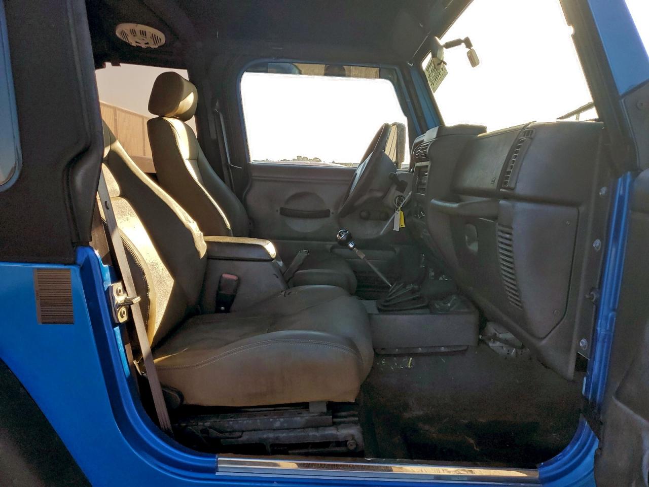 1990 Jeep Wrangler / Yj VIN: 2J4FY29T6LJ541374 Lot: 94366575