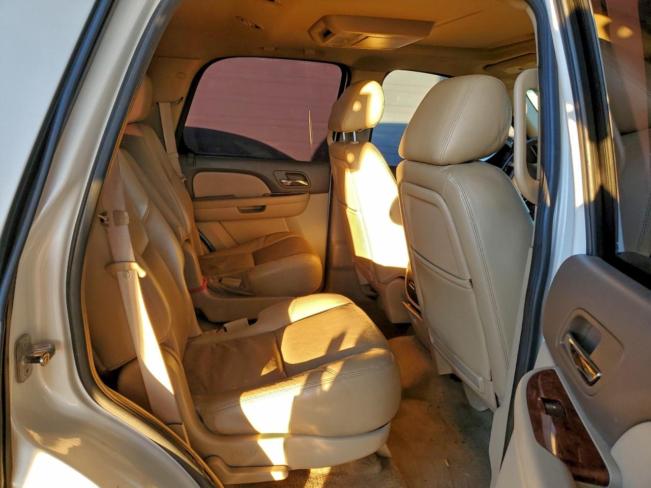 2011 Chevrolet Tahoe K1500 Ltz VIN: 1GNSKCE05BR261594 Lot: 96270945