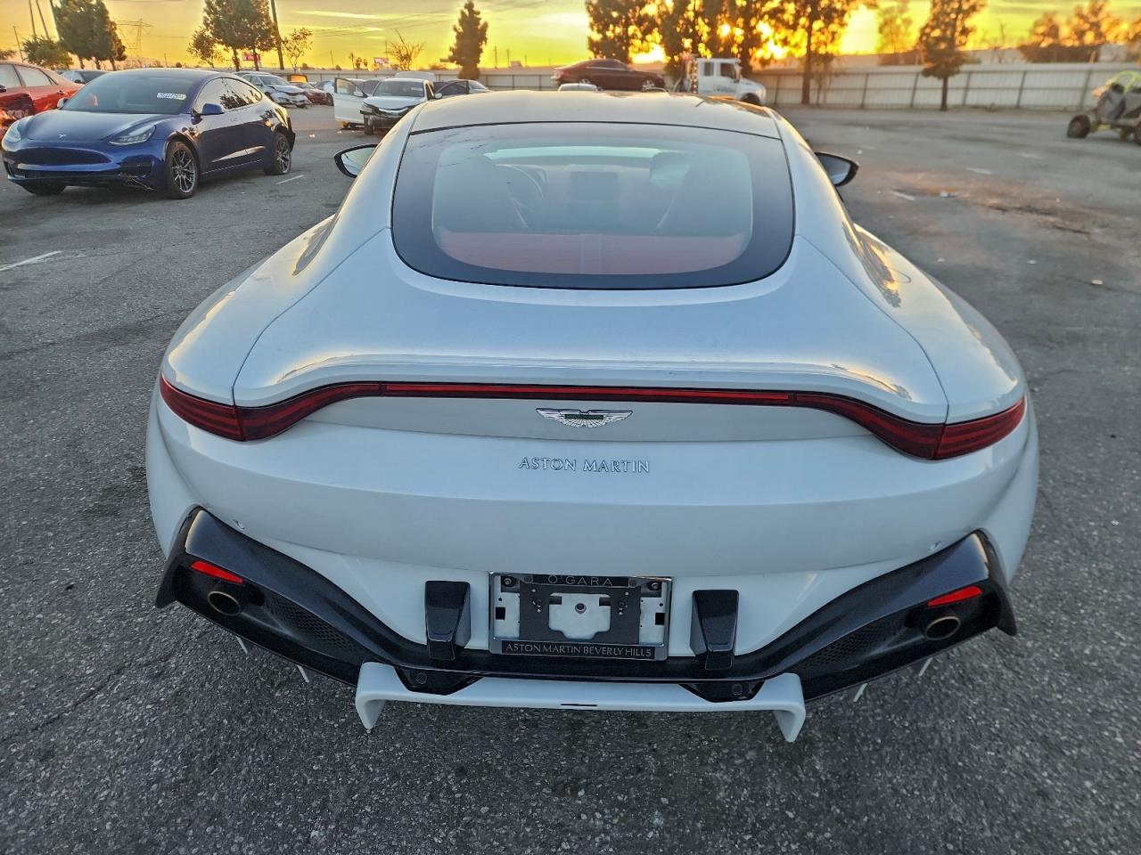 2019 Aston Martin Vantage VIN: SCFSMGAW0KGN01121 Lot: 95529645
