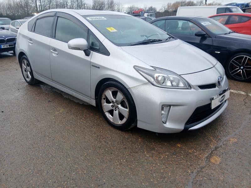 2013 TOYOTA PRIUS HYBR