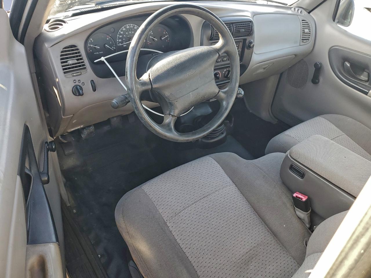 1999 Ford Ranger VIN: 1FTYR10C9XTB02124 Lot: 94979305