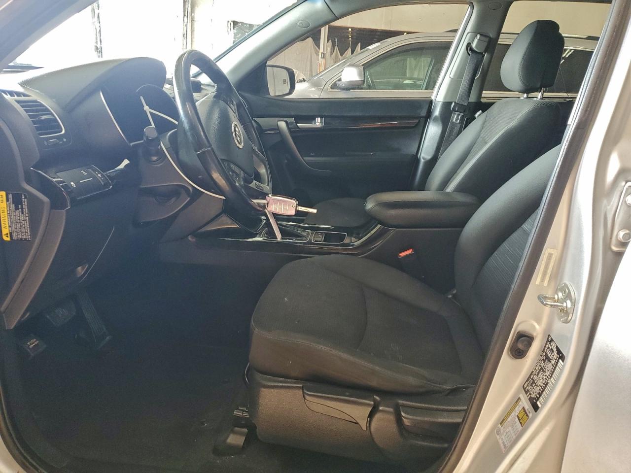 2015 Kia Sorento Lx VIN: 5XYKTDA62FG555948 Lot: 94883405