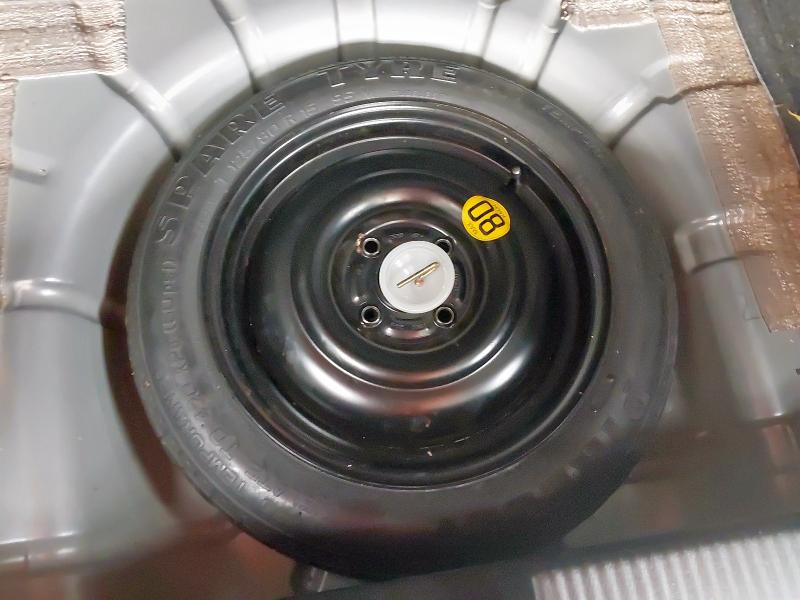 2004 FORD FOCUS 1.6 EDGE 5DR