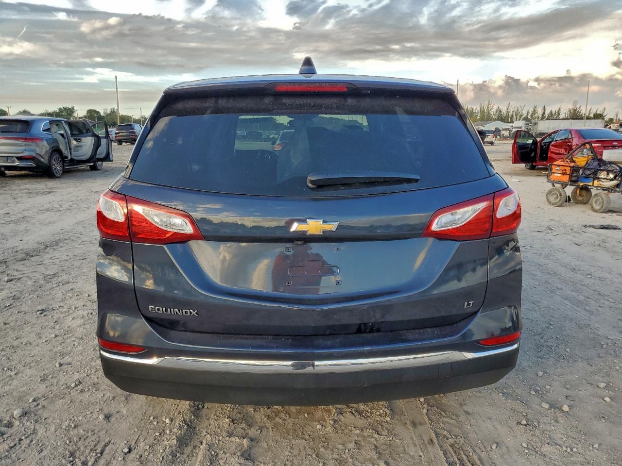 2018 Chevrolet Equinox Lt VIN: 3GNAXJEV2JS572585 Lot: 96302215