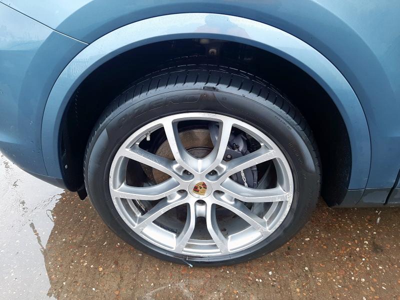 2018 PORSCHE CAYENNE 5DR TIPTRONIC S