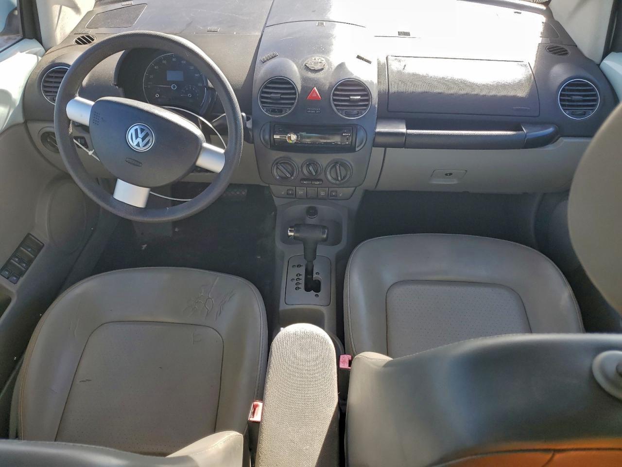 2006 Volkswagen New Beetle Convertible Option Package 1 VIN: 3VWRF31Y76M308703 Lot: 96234265