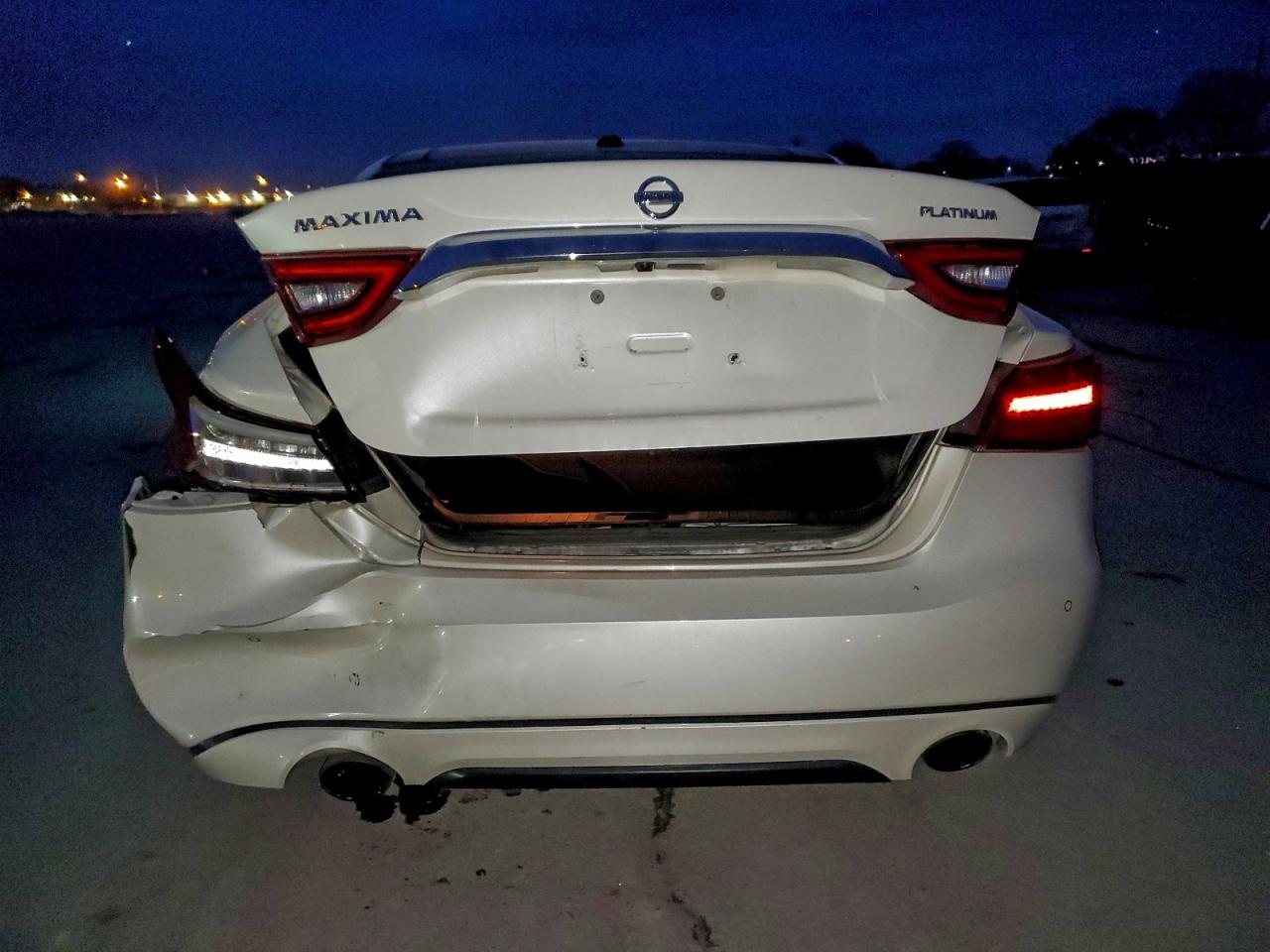 2017 Nissan Maxima 3.5S VIN: 1N4AA6AP2HC435683 Lot: 94769745