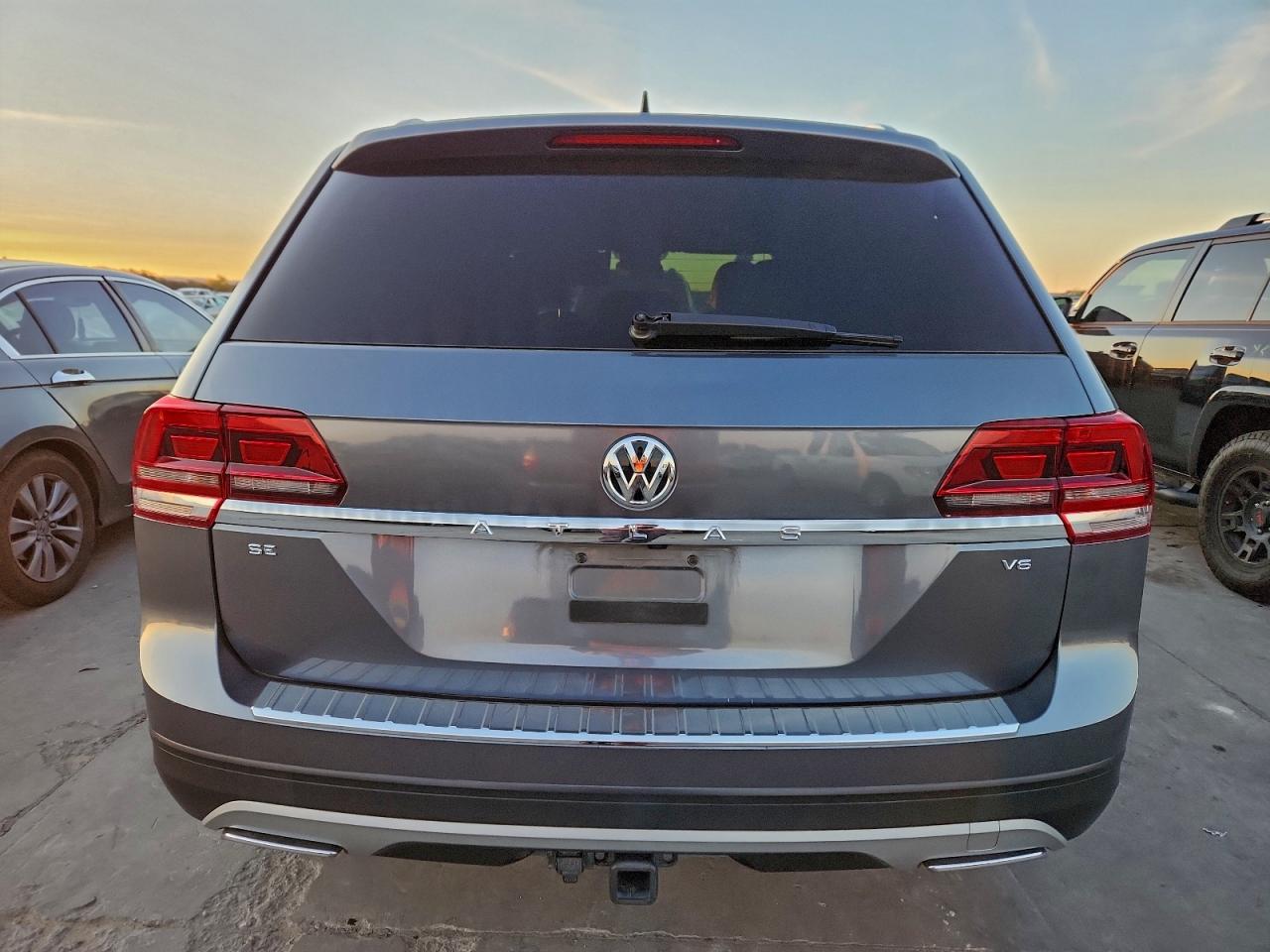 2019 Volkswagen Atlas Se VIN: 1V2DR2CA6KC594648 Lot: 96090475