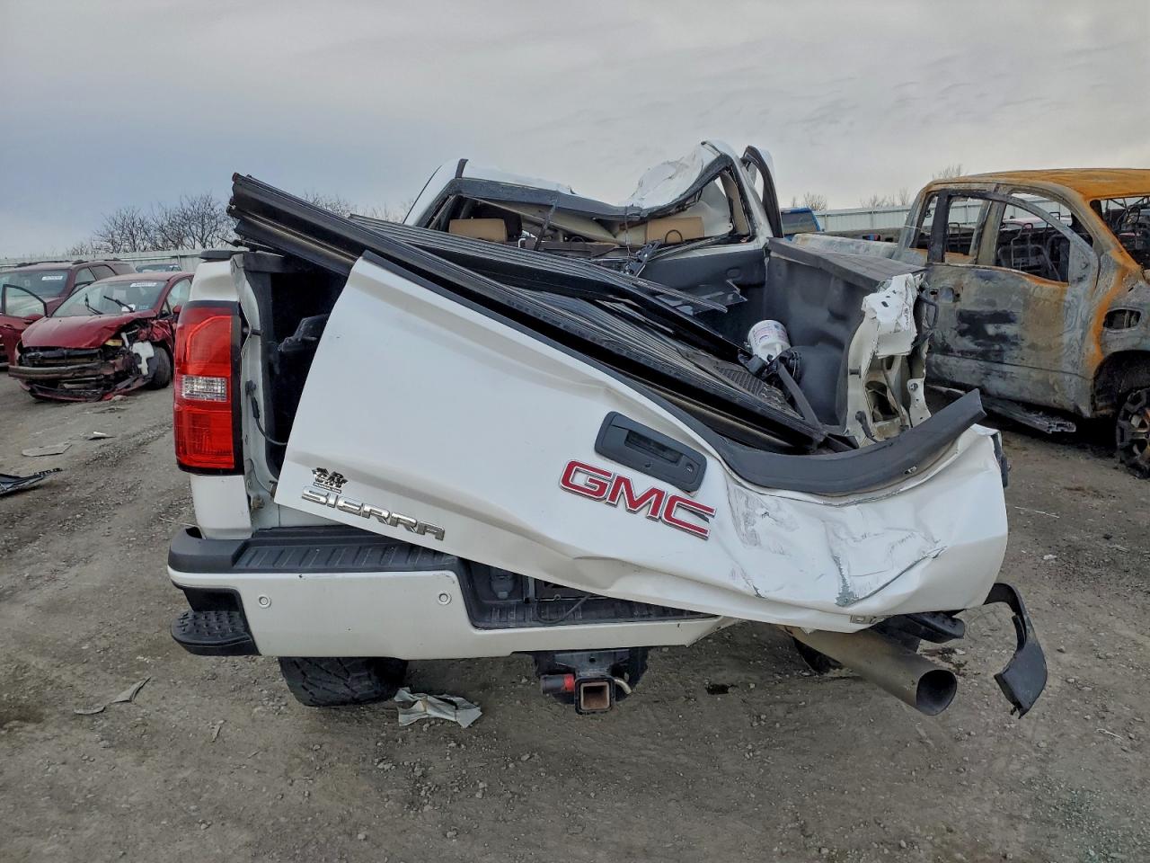 2019 GMC Sierra K2500 Denali VIN: 1GT12SEY3KF188554 Lot: 94934295