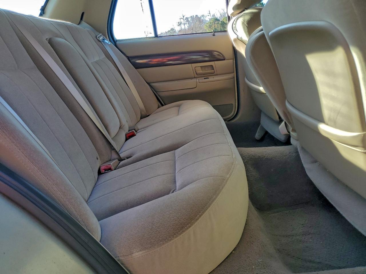 2004 Mercury Grand Marquis Gs VIN: 2MEFM74W34X627514 Lot: 94370615