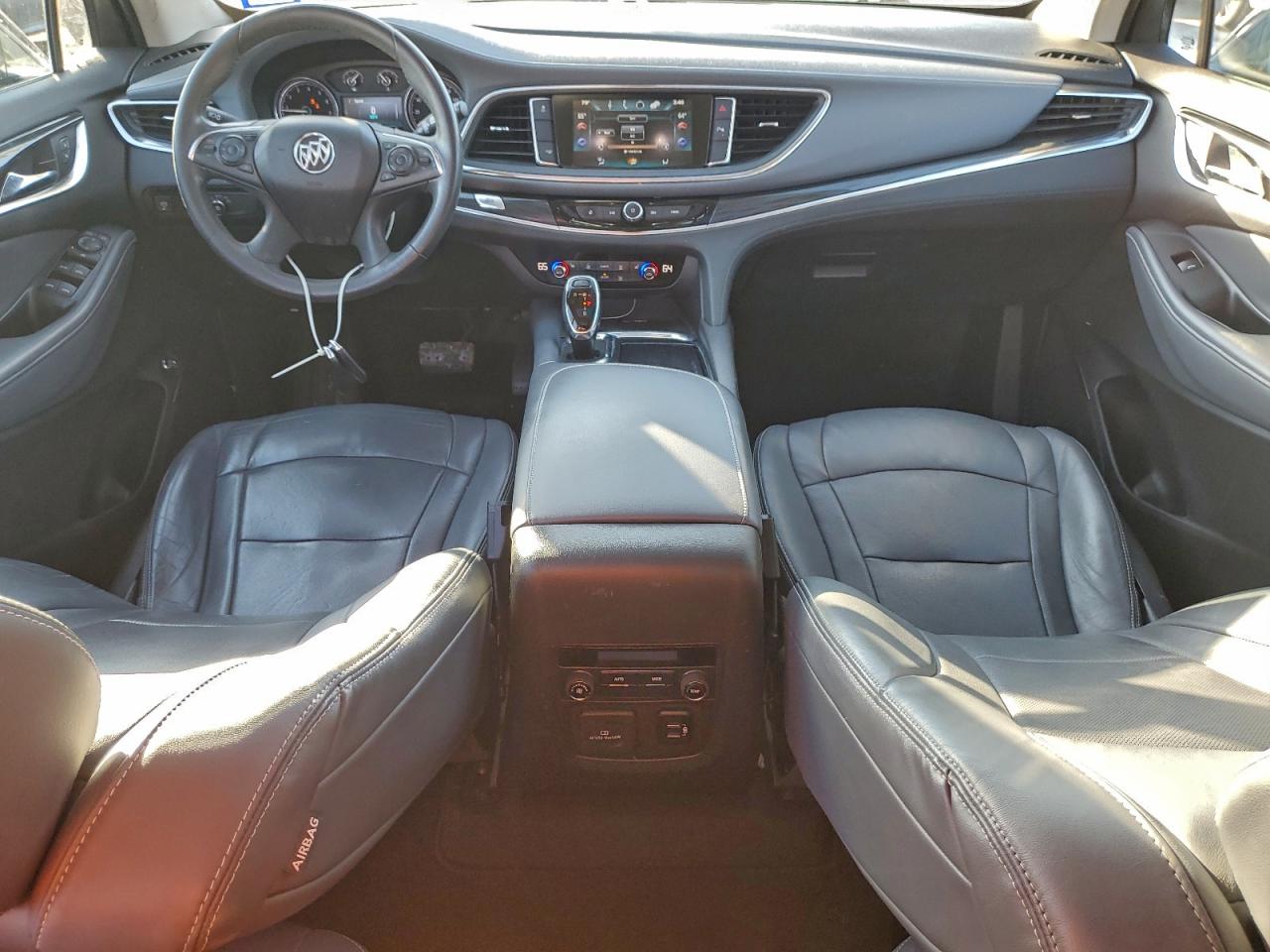 2018 Buick Enclave Essence VIN: 5GAERBKW6JJ136798 Lot: 95912265