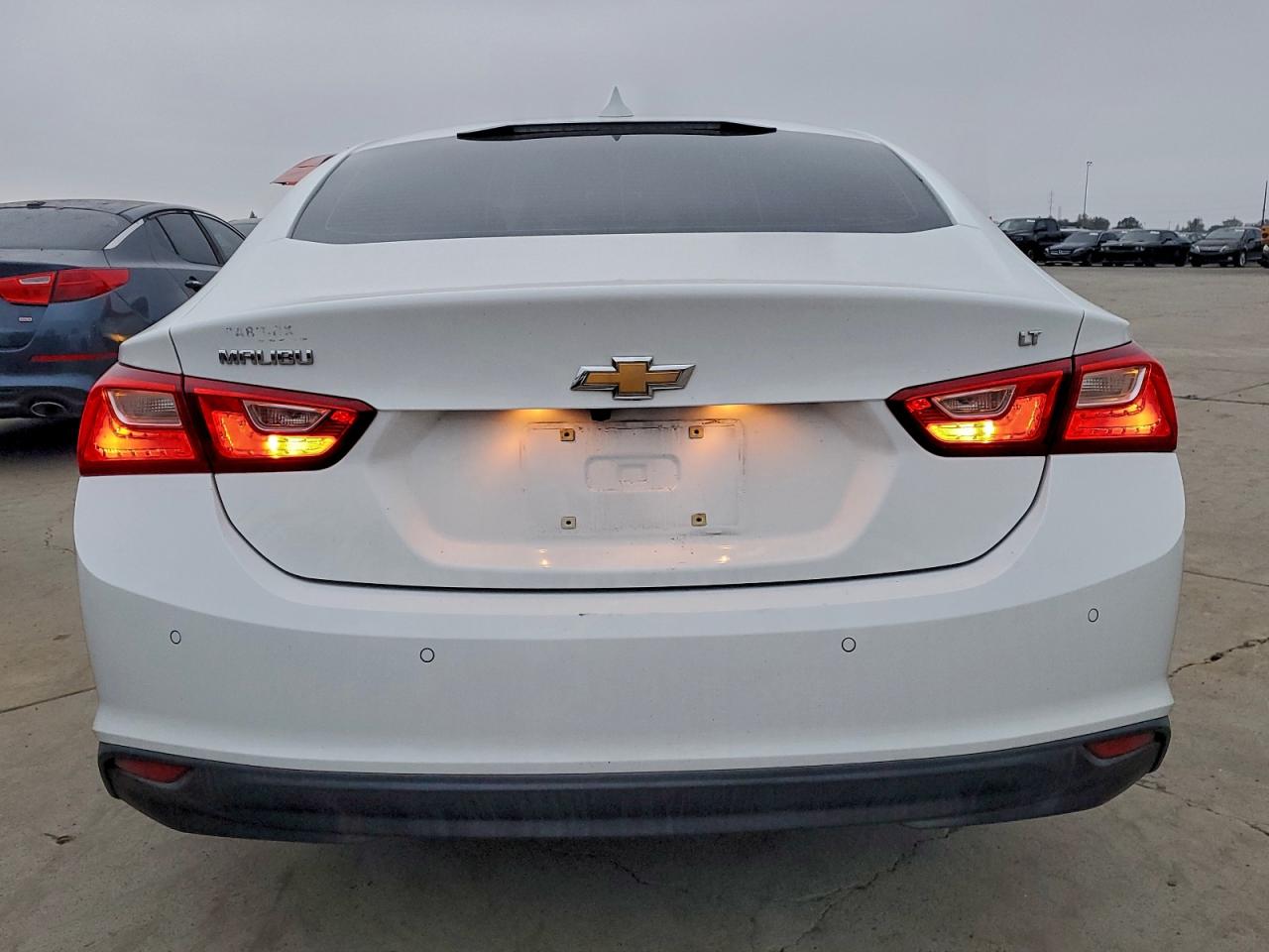 2017 Chevrolet Malibu Lt VIN: 1G1ZE5ST6HF125681 Lot: 94759805