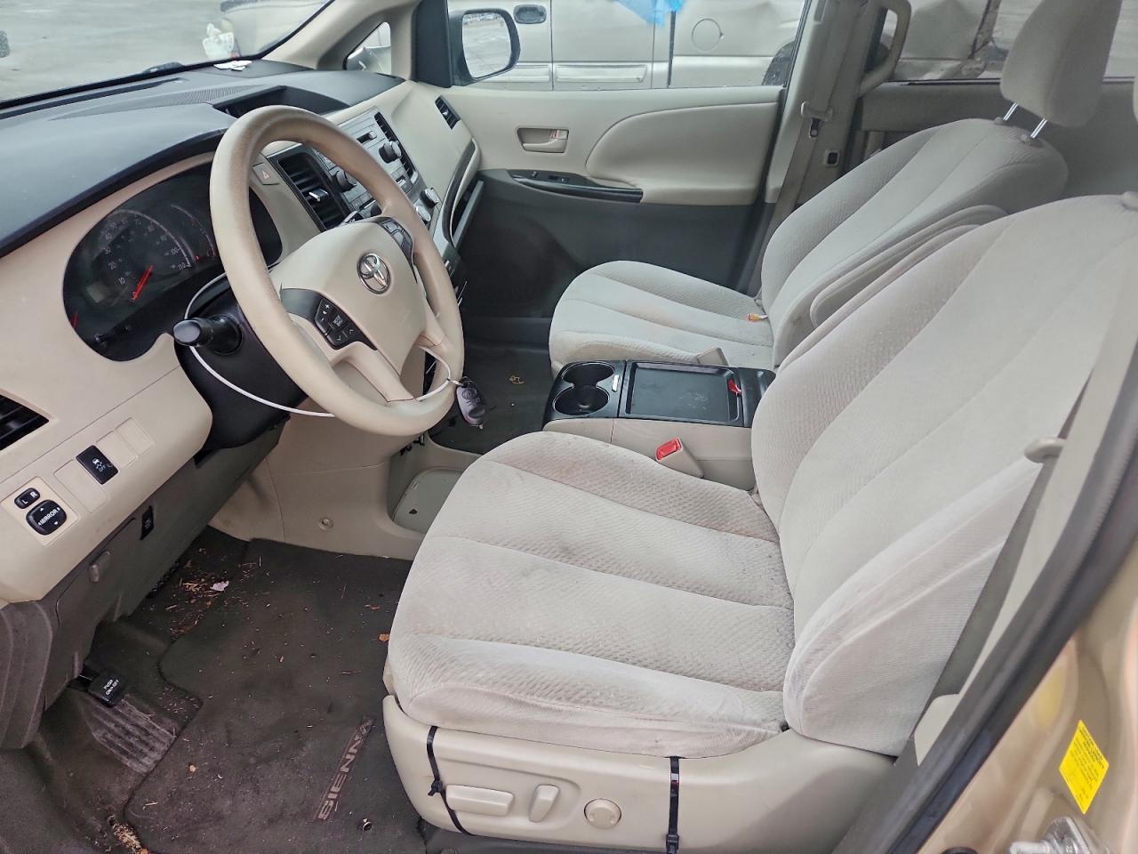 2011 Toyota Sienna Le VIN: 5TDKK3DC2BS002986 Lot: 95629635