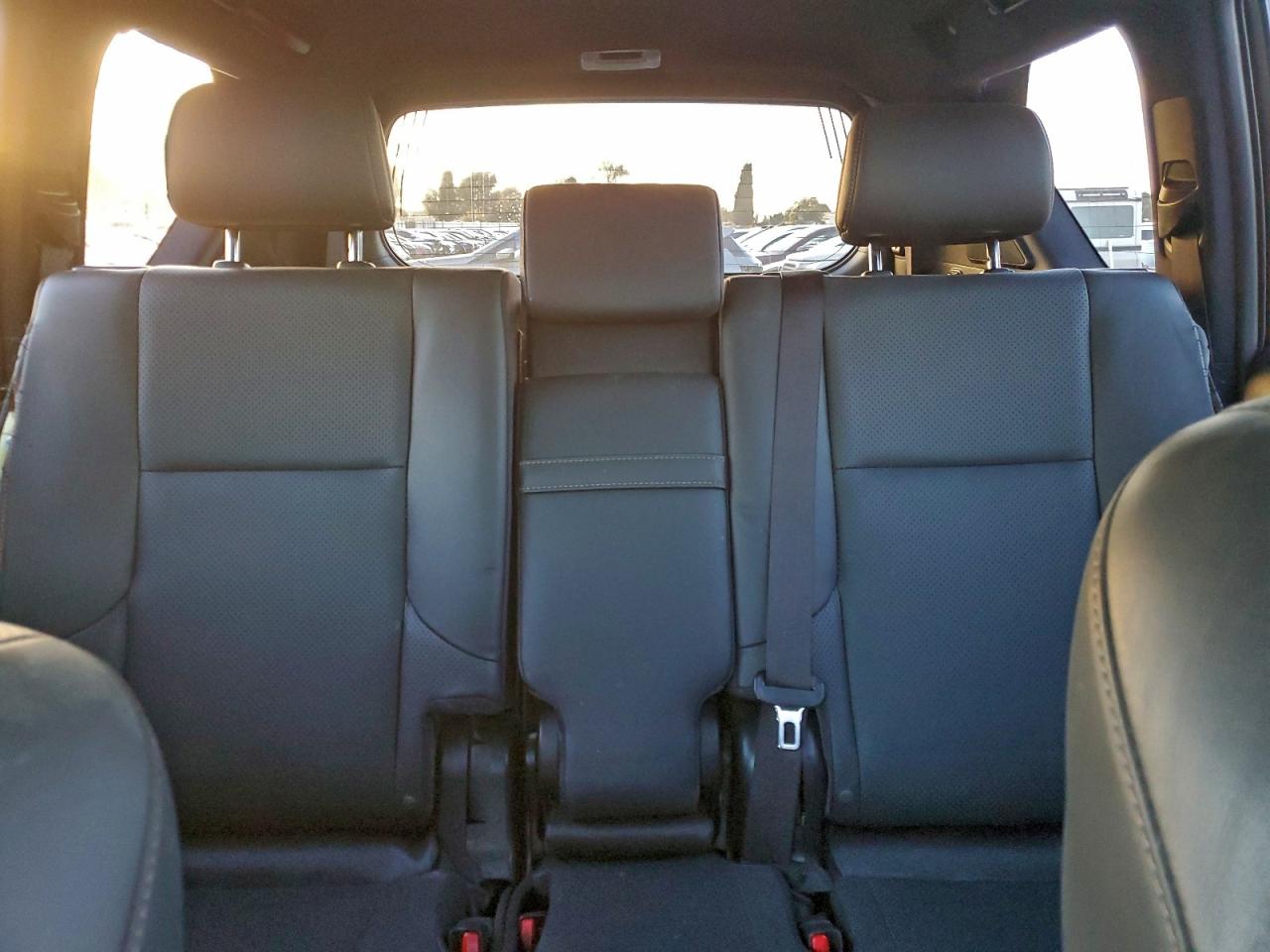 2023 Lexus Gx 460 Luxury VIN: JTJGM7BX4P5344883 Lot: 95469135