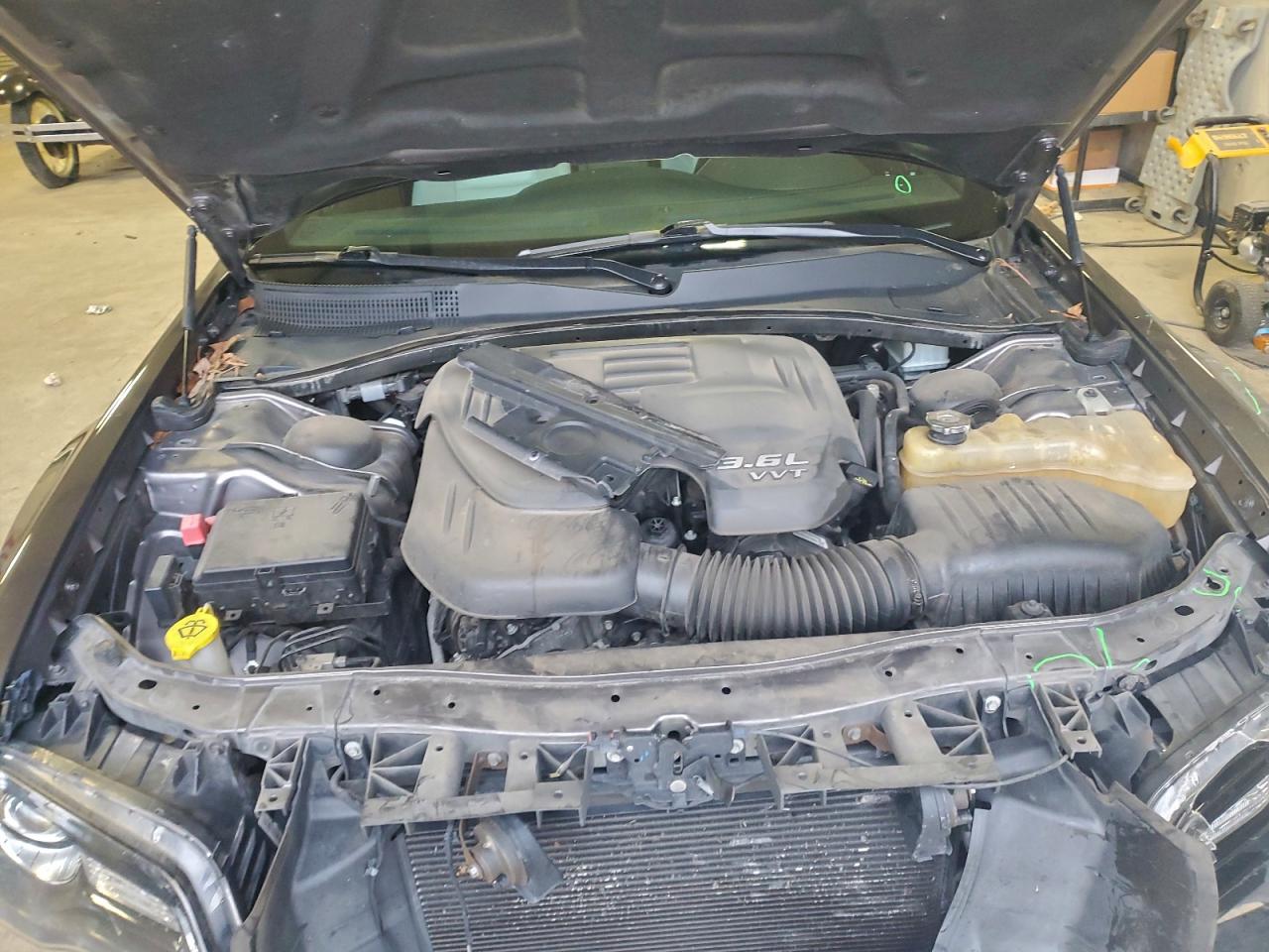 2018 Chrysler 300 S VIN: 2C3CCABG4JH137285 Lot: 94956125