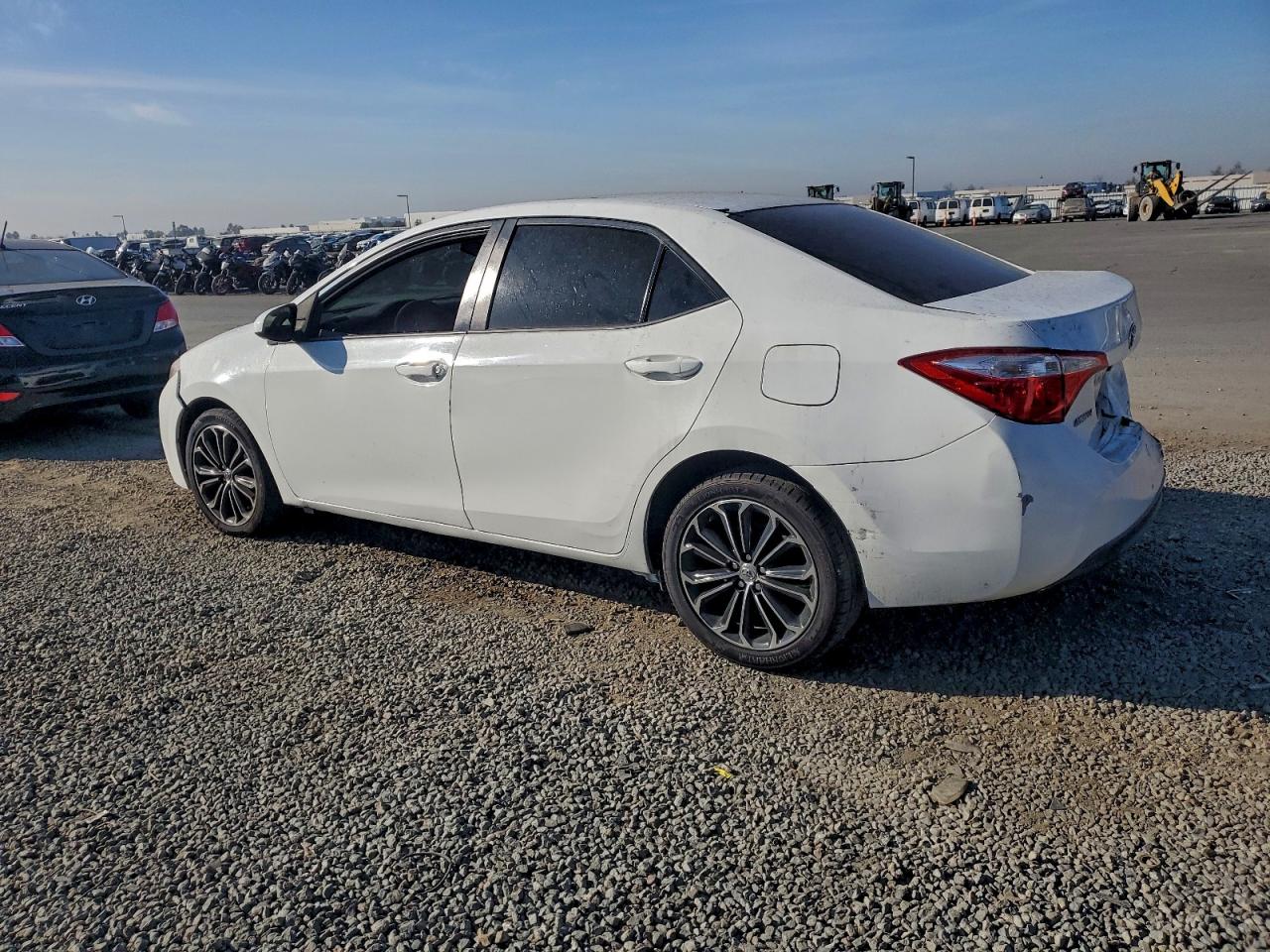 2015 Toyota Corolla L VIN: 5YFBURHE5FP288016 Lot: 97165315