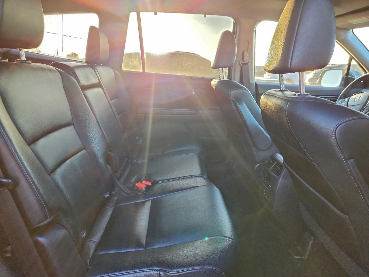 2016 Honda Pilot Touring VIN: 5FNYF6H9XGB081995 Lot: 95556015