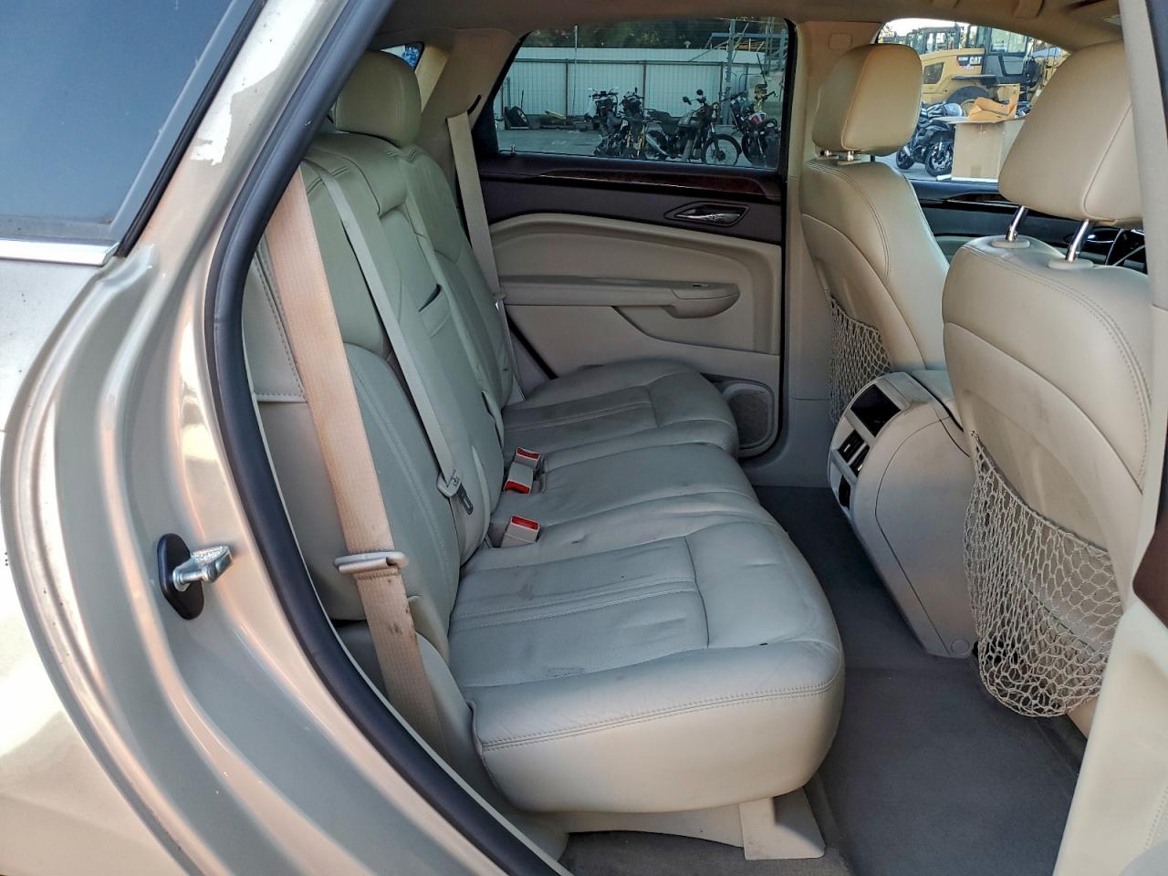 2010 Cadillac Srx Luxury Collection VIN: 3GYFNAEY2AS643857 Lot: 95995685