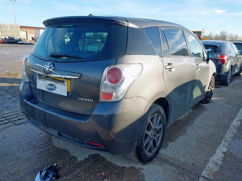 2016 TOYOTA VERSO 1.6 D-4D TREND 5DR